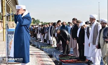 اقامه نماز عید فطر افغانستانی های اهل تسنن مقیم تهران 9