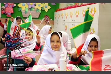 جشن شکوفه‌ها در منطقه ۱۶ 6