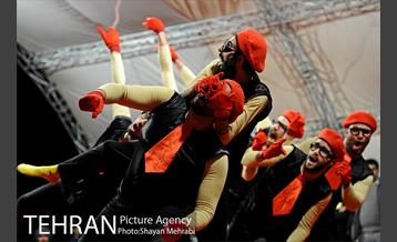 اجراهای خیابانی سی و هفتمین جشنواره تئاتر فجر 17