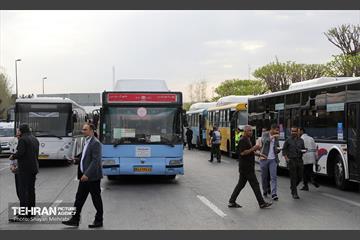 خدمات‌رسانی شهرداری تهران در نماز عید فطر مصلی تهران 33