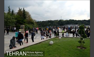 پیاده روی ۷۰۰ نفری در اراضی عباس آباد 30