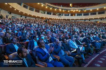همایش فصلی مدیران و آیین رونمایی از بسته خرسندساز کارکنان شهرداری تهران 12