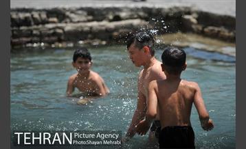 جاری‌ شدن آب در چشمه‌علی 8