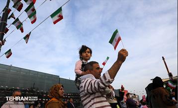 جشن ملی پرچم در اراضی عباس آباد 54