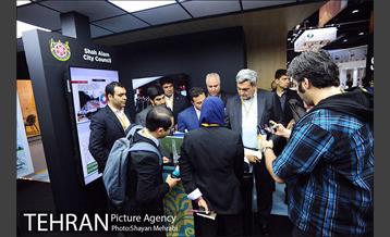 بازدید پیروز حناچی از نمایشگاه مجمع جهانی شهری در ابوظبی امارات 14