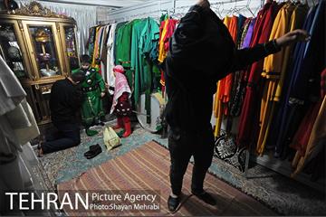 تعزیه خوانی در تکیه دو شهید دولت آباد 5