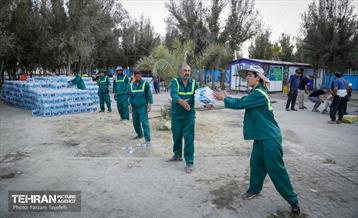 خدمات رسانی شهرداری منطقه 5 در پایانه مرزی مهران 2