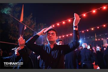 مراسم احیای شب‌ بیست‌ویکم ماه مبارک رمضان در بهشت زهرا(س) 3
