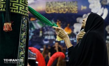 تعزیه در تکیه تجریش 13