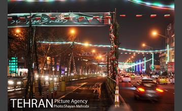 96-11-21 آذین بندی خیابان ها به مناسبت 22 بهمن 12