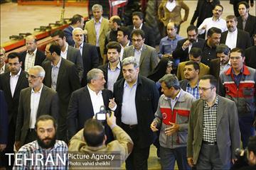 بازدید شهردار تهران از کارخانه واگن سازی تهران 8