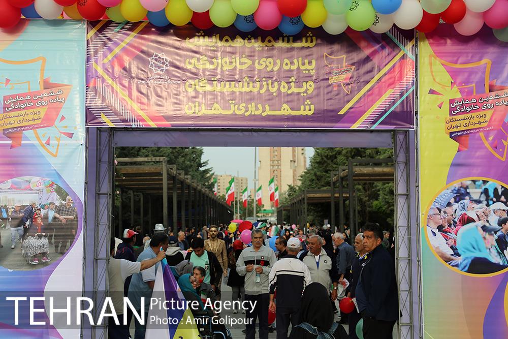 ششمین همایش پیاده روی خانوادگی با حضور شهردار تهران 1