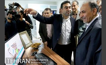 بازدید دکتر نجفی از مجتمع خدمات فناوری دانشگاه شریف‎ 1