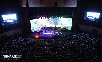 کنسرت رضا صادقی برای کودکان کار 19