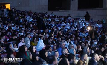 کنسرت رضا صادقی برای کودکان کار 27