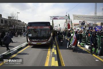 خدمات شهرداری تهران در پایان راهپیمایی ۲۲ بهمن 1