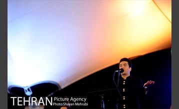 اجرای خیابانی محمد معتمدی و ارکستر سازهای ملی ایران در بوستان آب و آتش 14