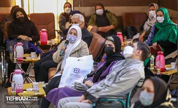 دیدار صمیمی شهروندان دارای معلولیت منطقه 5 با سیدمحمد آقامیری عضو شورا و احسان شریفی شهردار منطقه 5