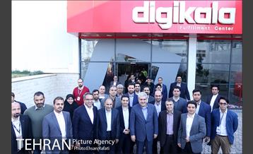 بازدید دکتر نجفی از مجموعه دیجی کالا‎ 29