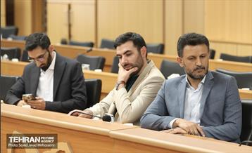 نشست صمیمانه شهردار تهران با جمعی از شعرا 1