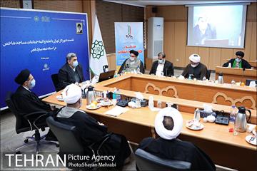 نشست شهردار تهران با ائمه جماعات در آستانه دهه فجر 27