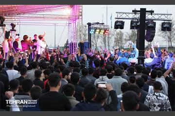 جشنواره نوروزی منطقه 9