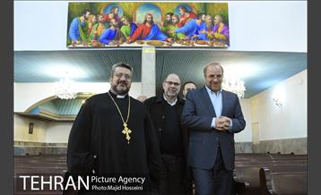 دیدار شهردار تهران با خانواده شهدا و جانبازان ارامنه در کلیسای ارامنه وارطان مقدس 1