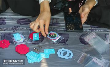 آیین آماده سازی دست سازه های نمدی برای کودکان اربعینی  10