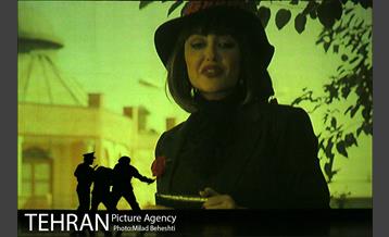 نمایش آینه های روبرو‎ 20