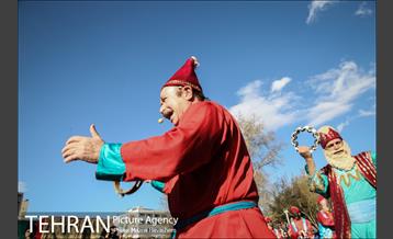 جنگ شادی در تئاتر شهر 11