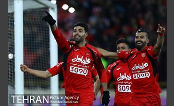 دیدار تیم های فوتبال پرسپولیس و سپاهان