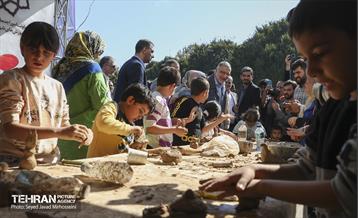 آیین مهرواره لبخند آرمان 52