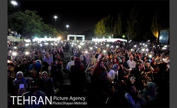 کنسرت مهدی جهانی در بوستان نهج البلاغه 30