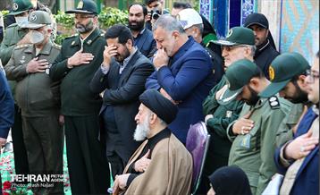 تشییع پیکر شهید گمنام در منطقه ۱۰