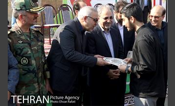 شهردار تهران در آیین نواختن زنگ سال تحصیلی جدید در دبیرستان ماندگار البرز 36