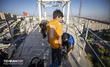 اولین دوره مسابقات پرش بانجی نمایشی  10