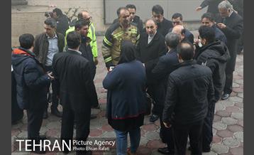 بازدید شهردار تهران از محل آتش‌سوزی ساختمان برق حرارتی وزارت نیرو  26