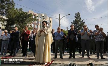 اقامه نماز عید سعید فطر در محله شهران 24