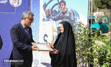 رونمایی از تندیس سرلشکر خلبان شهید بابایی 21