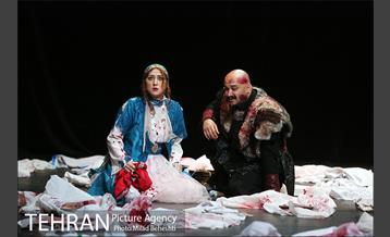 نمایش مروارید‎ 10