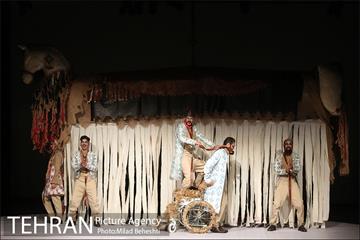 نمایش هزار شلاق‎ 5