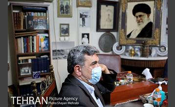 بازدید شهردار تهران از مرکز اسناد بلدیه 26
