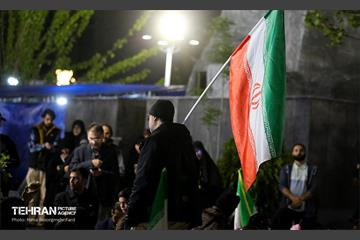 اجتماع مردمی در میدان ونک 12