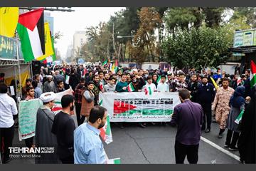 راهپیمایی یوم الله ۱۳ آبان 22