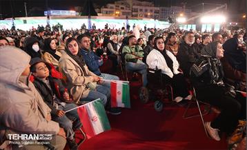 رویداد «شب ایران» در میدان انقلاب اسلامی 37