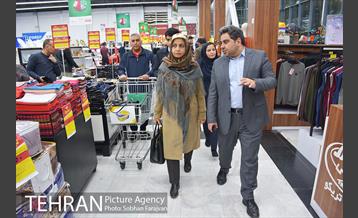 بازدید اعضای شورای شهر از فروشگاه شهروند  4