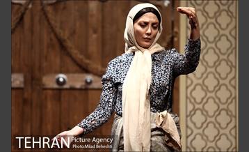 نمایش همسایه آقا‎ 5