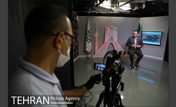 بازدید مدیرعامل مترو از آژانس عکس تهران و استودیو شهر 19