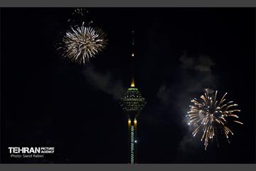 نورافشانی جشن ۲۲ بهمن 5