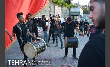 آیین سوگواری اباعبدالله الحسین(ع) در میدان صنعت  15